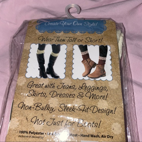 ɴᴡᴛ Ivory Boot Socks w/ Cuff and Buttons🧦 - Picture 4 of 6